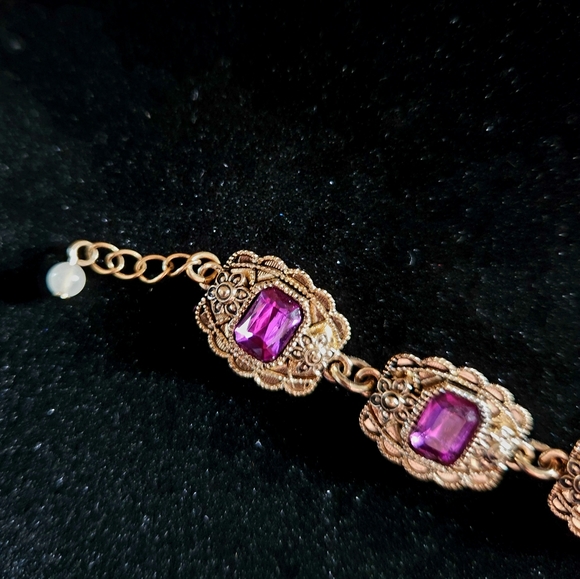 🩷 4 for $50 Vintage NWT Gold and Amethyst Coloured Stone Bracelet🩷 - Picture 6 of 7